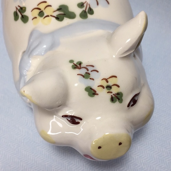 Vintage Smiling Pig Blue And Floral Design - Picture 3 of 15